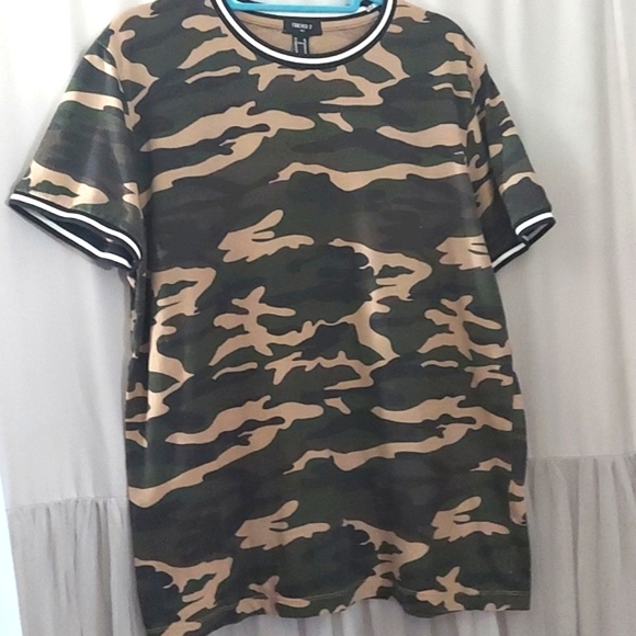 Forever 21 Mens Camo Varsity Ringer Tee Shirt Sz XL - Picture 5 of 10